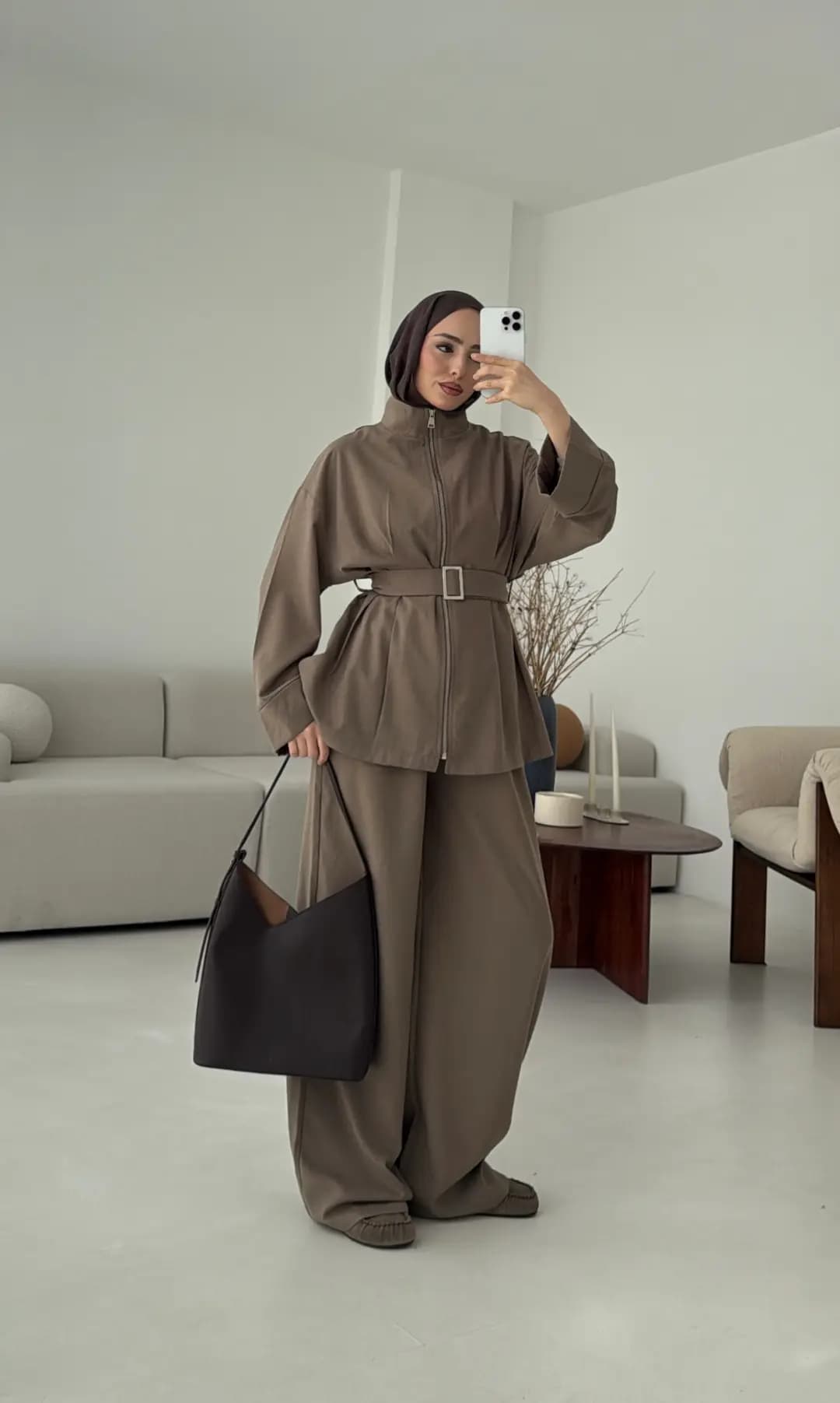 Tokalı Kemerli Pileli Tunik Takım Vizon