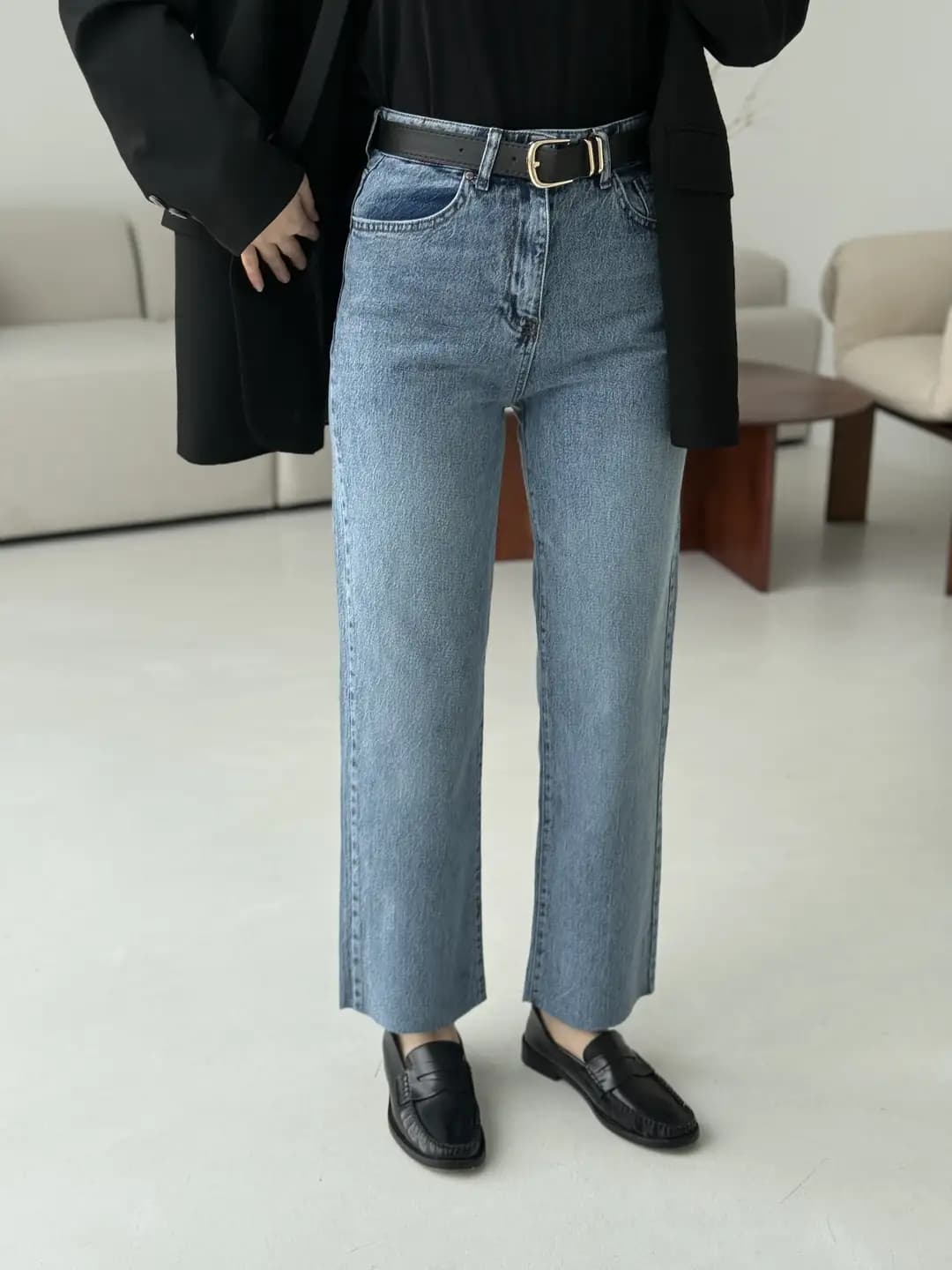 Premium Paçası Kesik Kemerli Jean 123-1