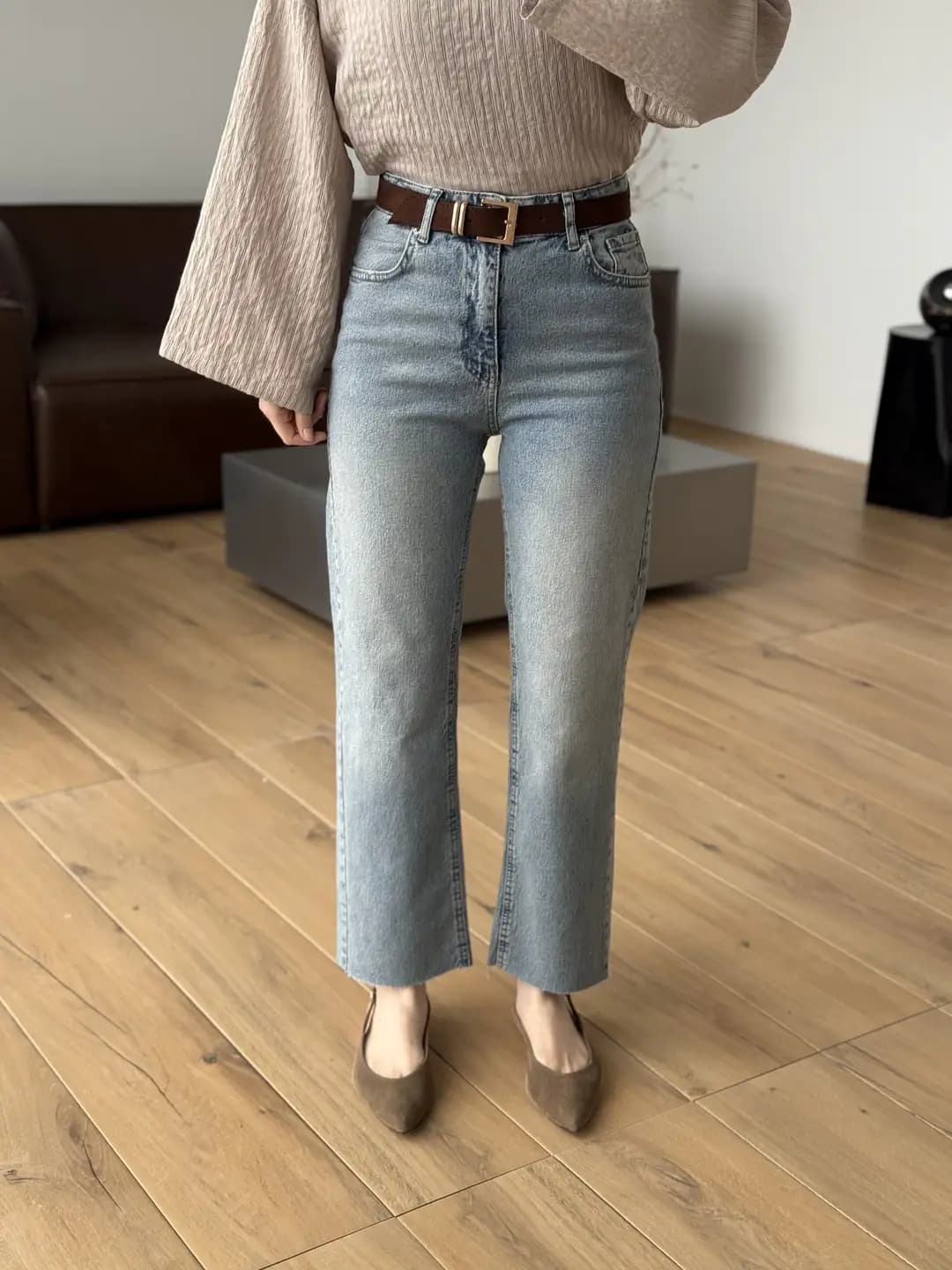 Premium Paçası Kesik Kemerli Jean R222