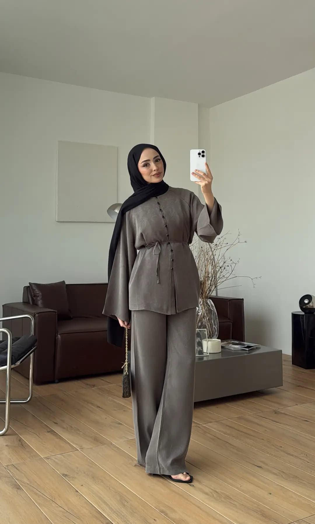 Önü Düğme Detaylı Takım Vizon