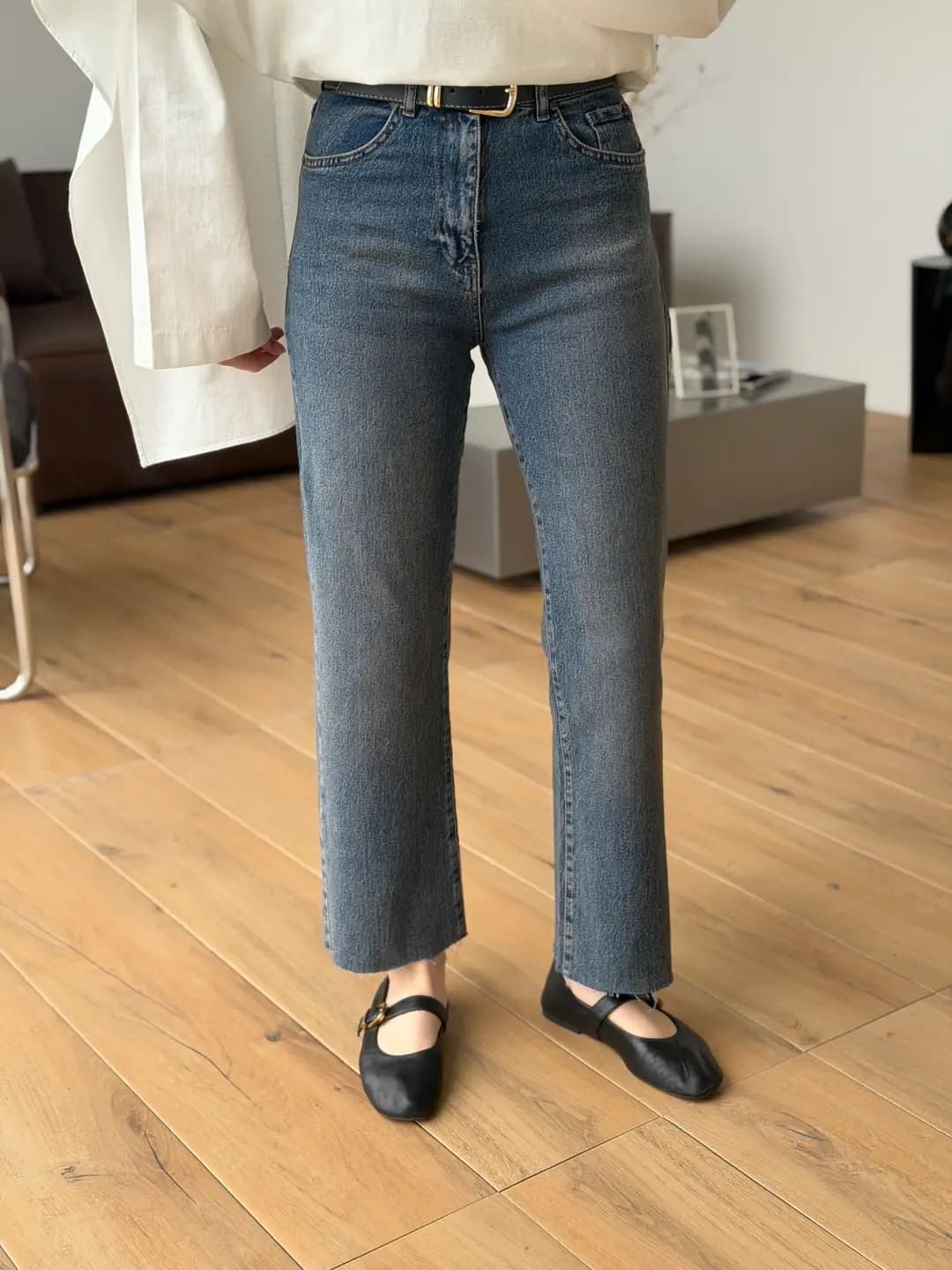 Premium Paçası Kesik Jean Siyah Kemerli 102