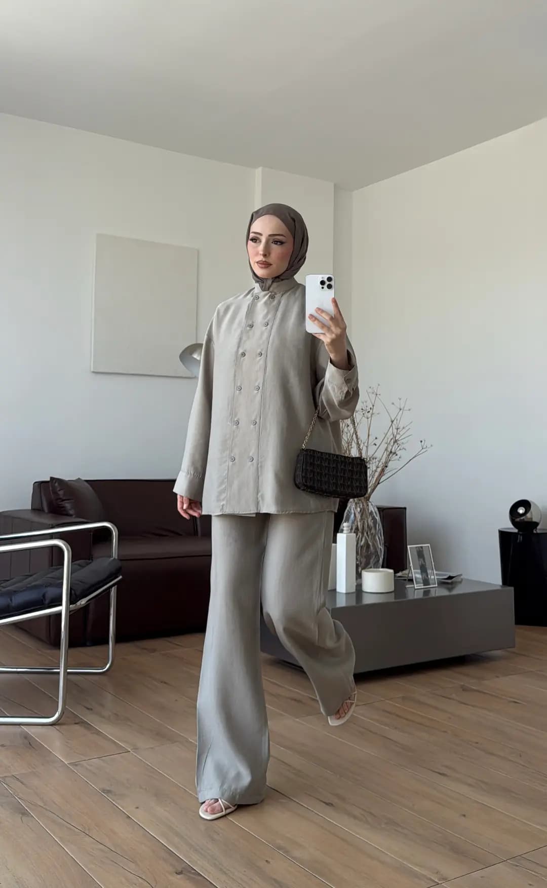 Kruvaze Detay Takım Bej